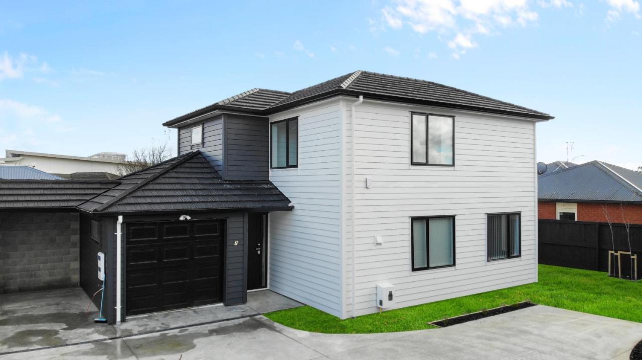 New House Walk To Rototuna Shopping Mall Villa Hamilton Esterno foto